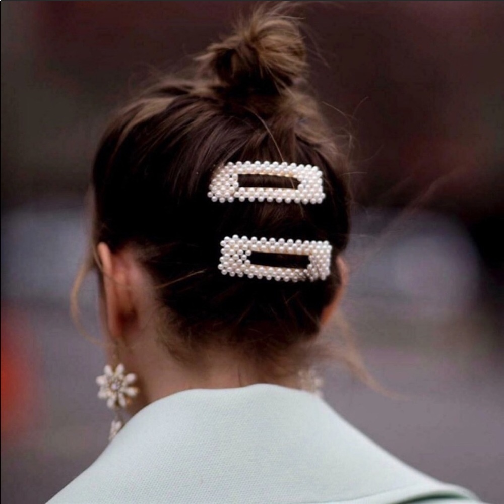 Pearl Hair Clip - Picture 4 of 4